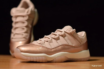 Hyperoad LOW ROSE RETRO (W) GOLD 11 JORDAN - 1107